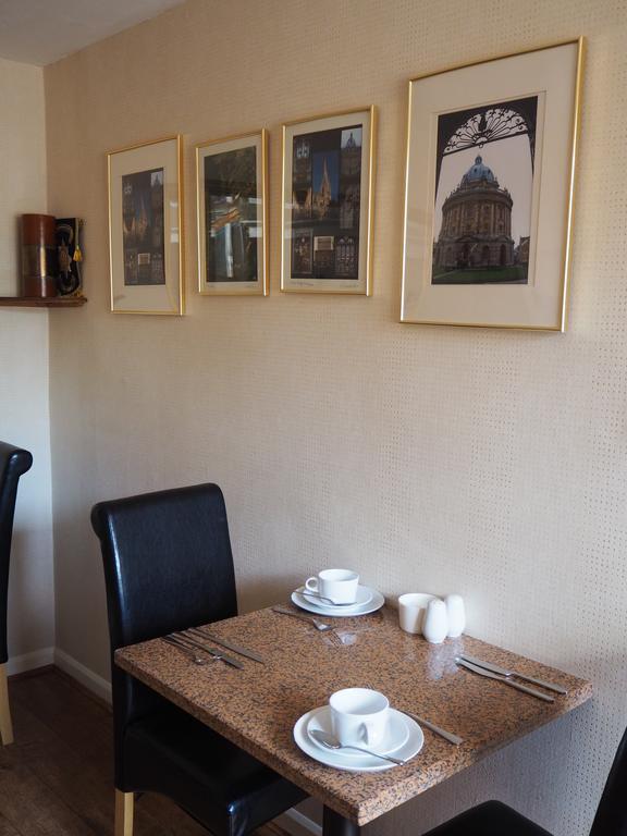 High Hedges Guest House Оксфорд Экстерьер фото